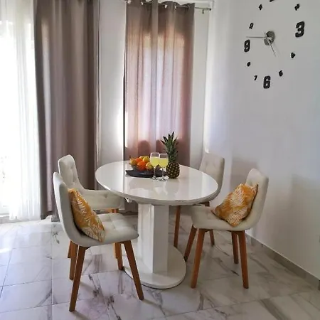 Ms125 - Podstrana, Split Apartmán